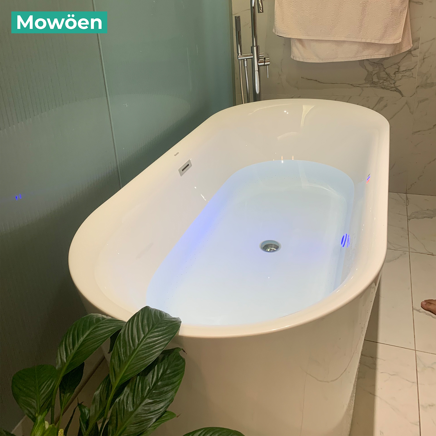 Bồn tắm massage Mowoen MW8229 170MS đặt sàn nhập khẩu