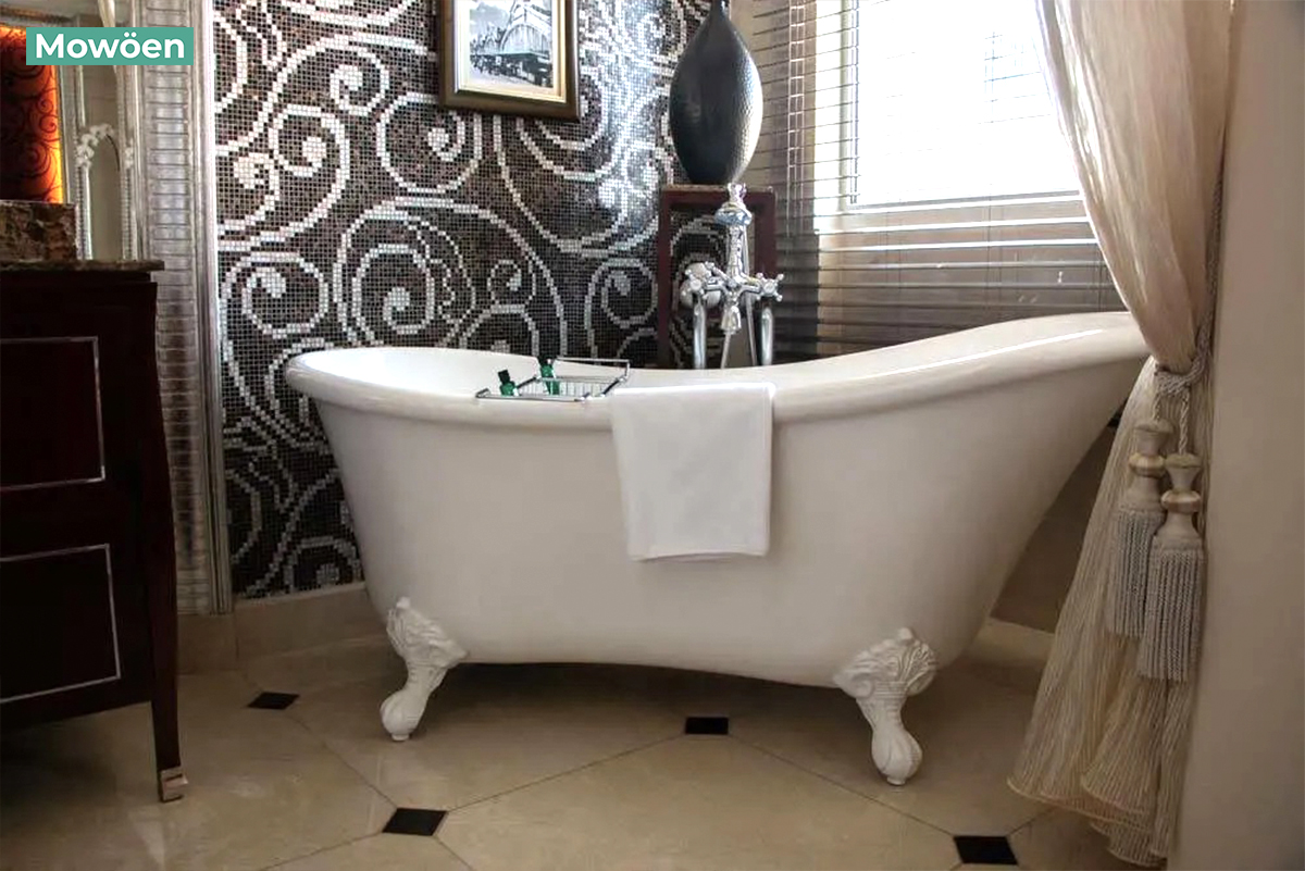 Bồn tắm tân cổ điển Mowoen tại khách sạn Sofitel Legend Metropole Hà Nội Bồn tắm tân cổ điển Mowoen tại khách sạn Sofitel Legend Metropole Hà Nội