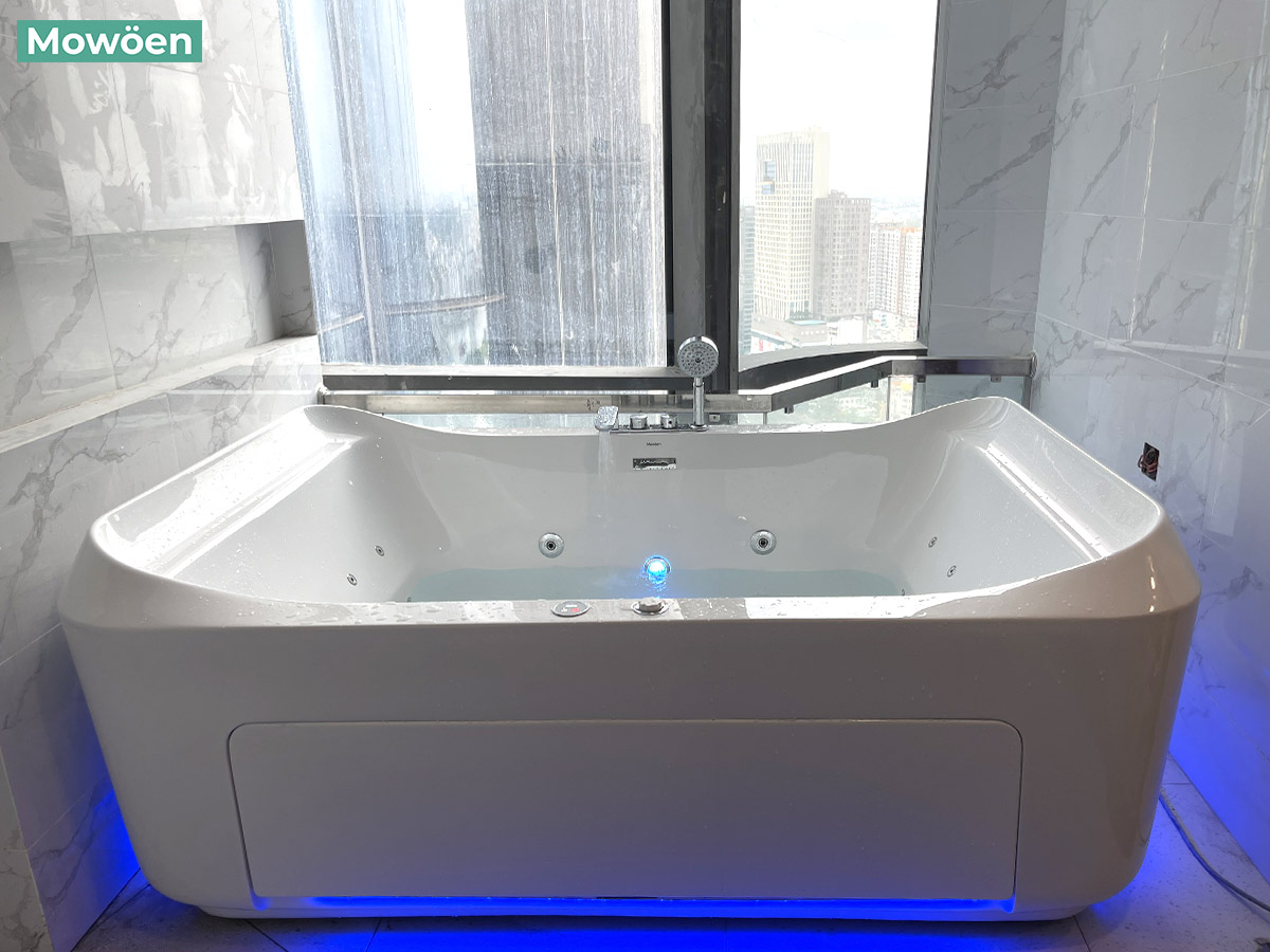 Hoàn thiện bồn tắm Mowoen tại Landmark 81 – Tòa nhà cao nhất Việt Nam. Hoàn thiện bồn tắm Mowoen tại Landmark 81 – Tòa nhà cao nhất Việt Nam.