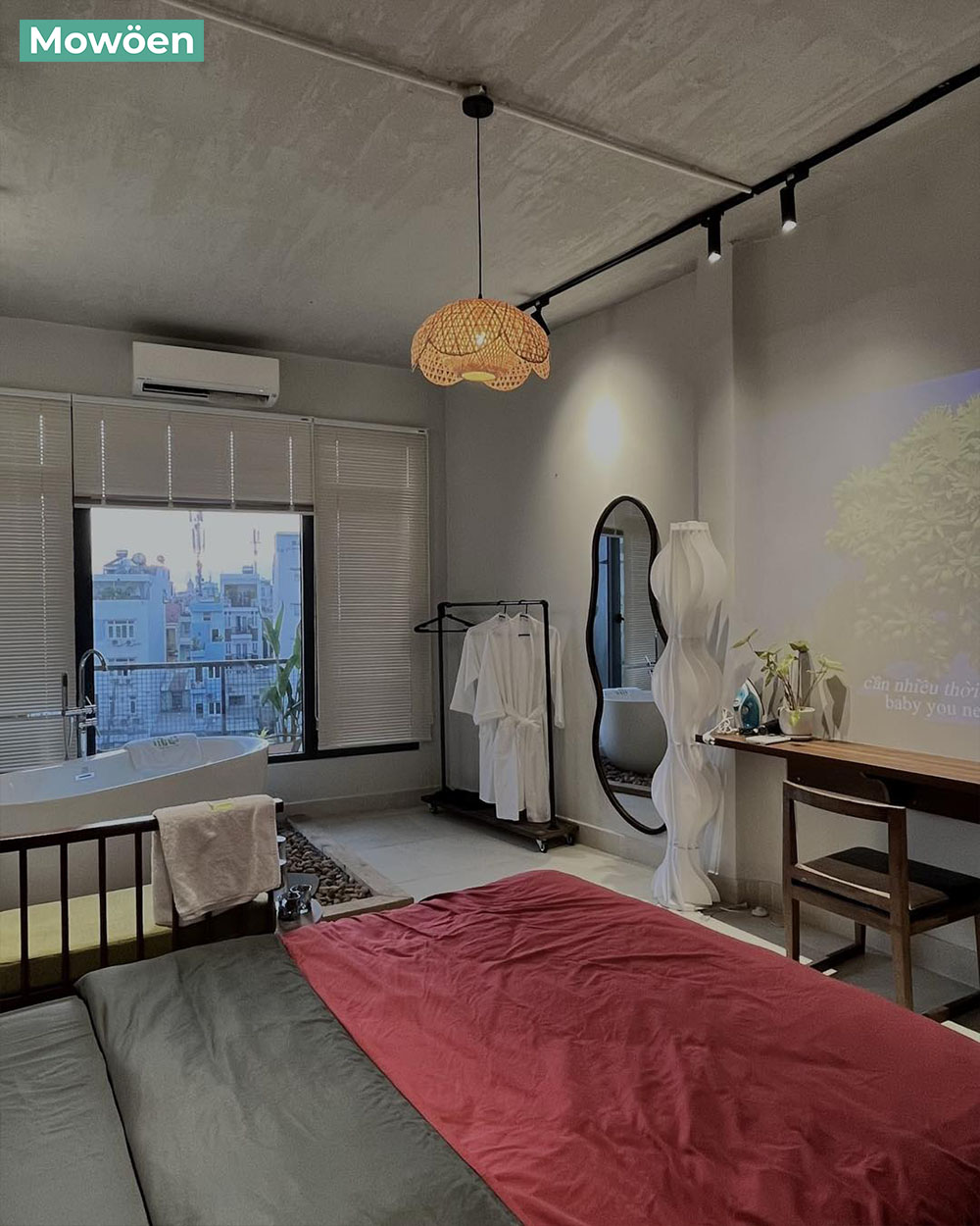 Vẻ đẹp bồn tắm Mowoen MW8237 tại Mây Homestay Sài Gòn 10 Vẻ đẹp bồn tắm Mowoen MW8237 tại Mây Homestay Sài Gòn