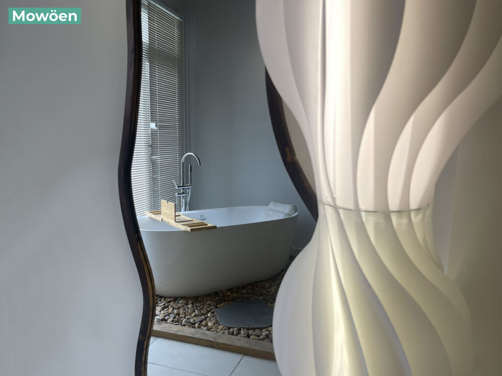 Vẻ đẹp bồn tắm Mowoen MW8237 tại Mây Homestay Sài Gòn 5 Vẻ đẹp bồn tắm Mowoen MW8237 tại Mây Homestay Sài Gòn
