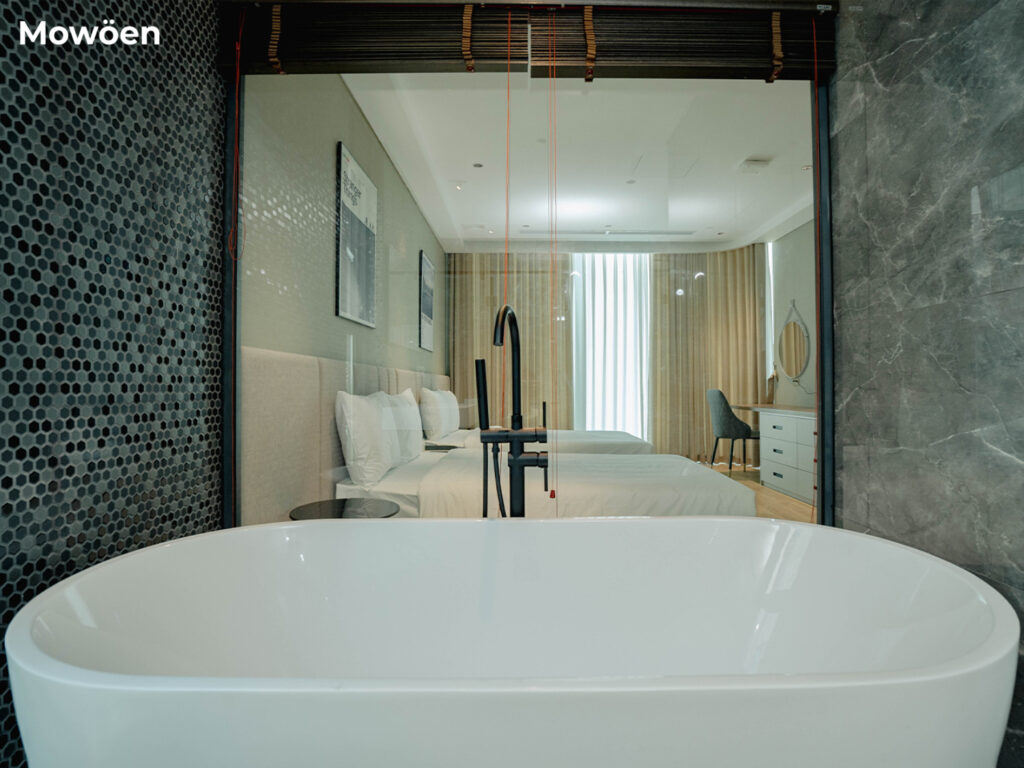 Nâng tầm nghỉ dưỡng với khu biệt thự đảo ngọc Regal Victoria và bồn tắm Mowoen 13 Bồn tắm Mowoen tại biệt thự đảo ngọc Regal Victoria Quảng Nam