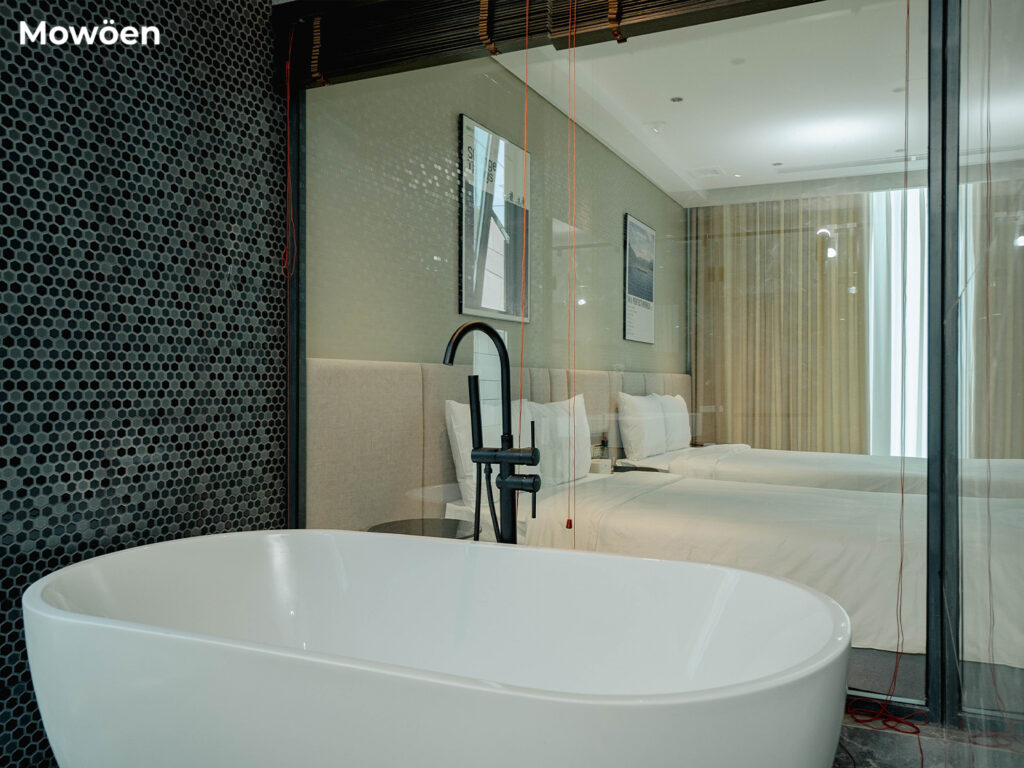 Nâng tầm nghỉ dưỡng với khu biệt thự đảo ngọc Regal Victoria và bồn tắm Mowoen 12 Bồn tắm Mowoen tại biệt thự đảo ngọc Regal Victoria Quảng Nam
