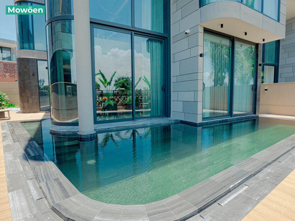 Nâng tầm nghỉ dưỡng với khu biệt thự đảo ngọc Regal Victoria và bồn tắm Mowoen 4 Hồ bơi riêng trong biệt thự đảo ngọc Regal Victoria Quảng Nam